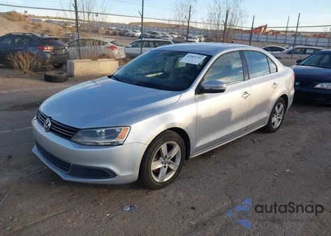 2013 Volkswagen Jetta 2.0L Tdi из США, поврежденный, VIN 3VWLL7AJ7DM292802